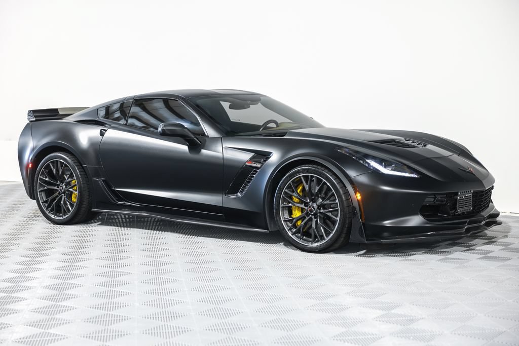 Used 2016 Chevrolet Corvette Z06 w/ 3LZ Preferred Equipment Group RWD image 5