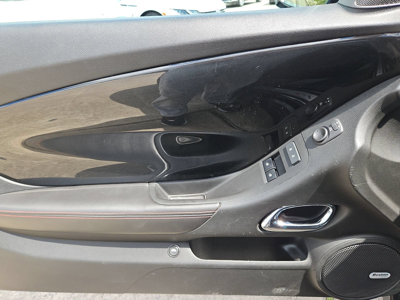 Used 2012 Chevrolet Camaro ZL1 RWD image 17