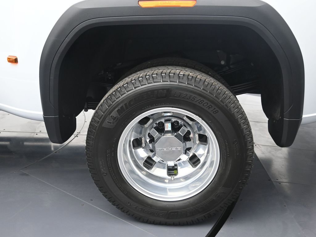 New 2026 GMC Sierra 3500 Denali w/ Technology Package image 10