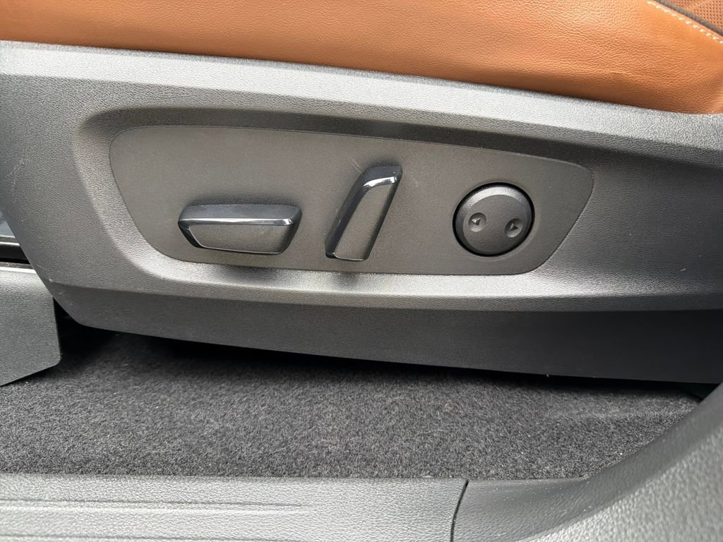 Certified 2022 Nissan Pathfinder Platinum w/ Cargo Package image 15