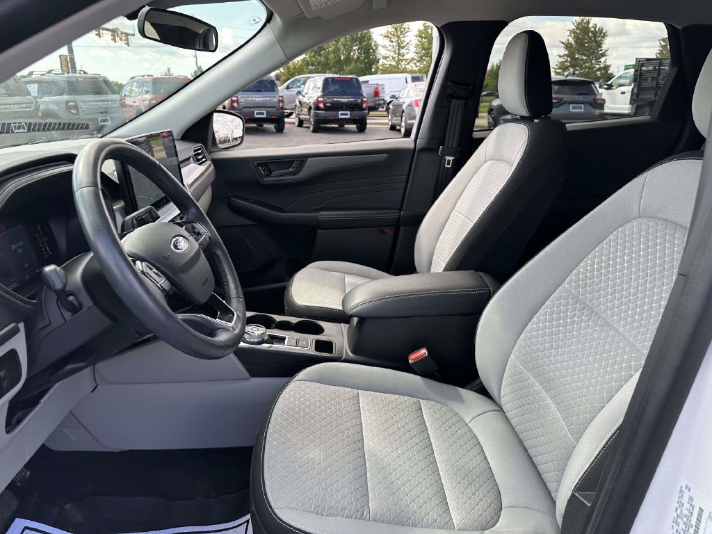 Certified 2023 Ford Escape Active w/ Tech Pack #1 AWD/4WD image 10