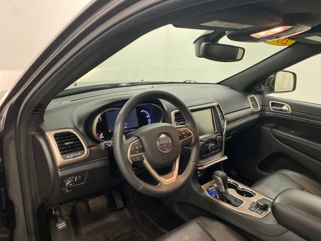 Used 2017 Jeep Grand Cherokee Limited AWD/4WD image 8