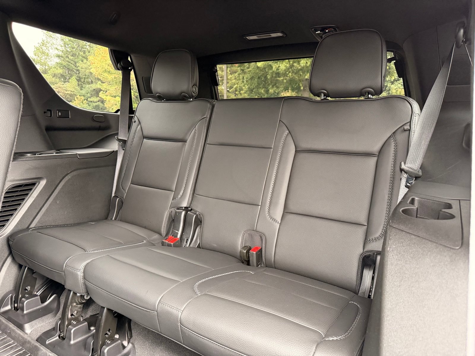 Used 2024 GMC Yukon Denali AWD/4WD image 33