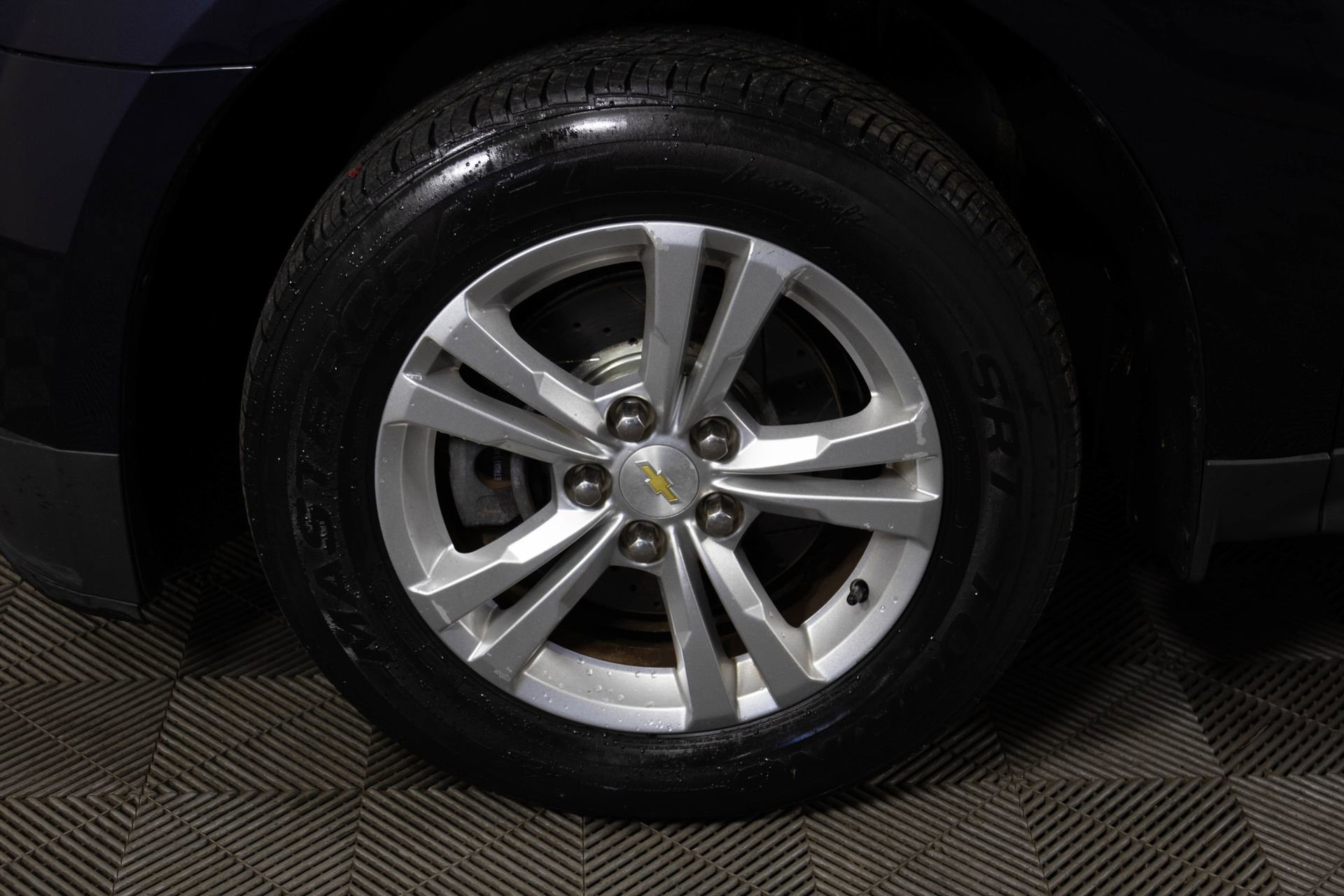 Used 2015 Chevrolet Equinox LS image 42