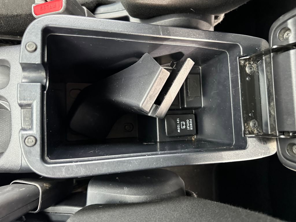 Used 2016 Mitsubishi Outlander Sport ES image 25