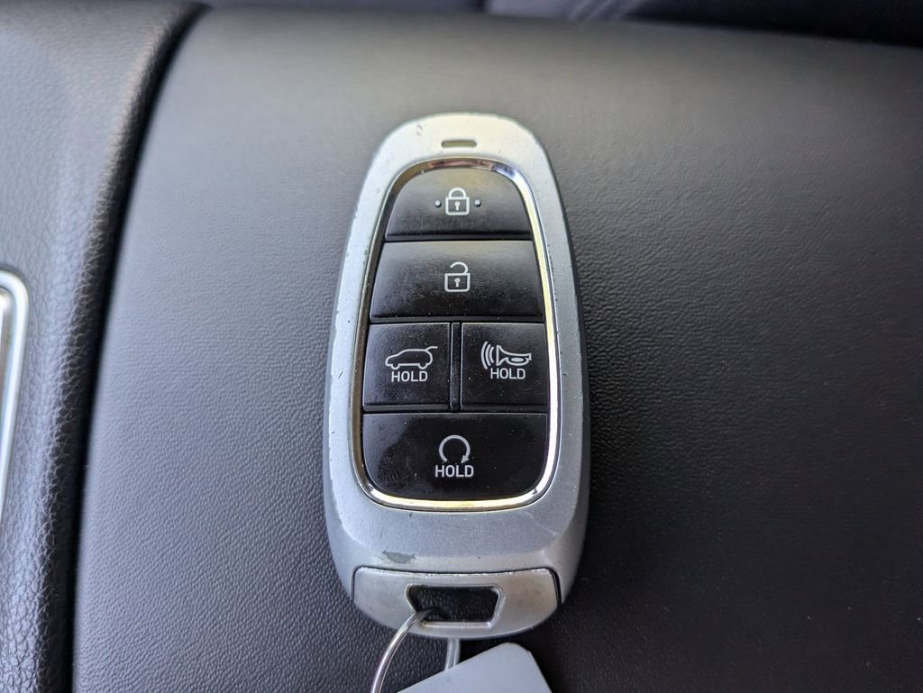 Used 2023 Hyundai Santa Fe SEL AWD/4WD image 30