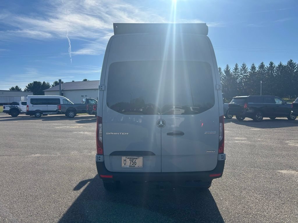 Used 2024 Mercedes-Benz Sprinter 2500 image 6