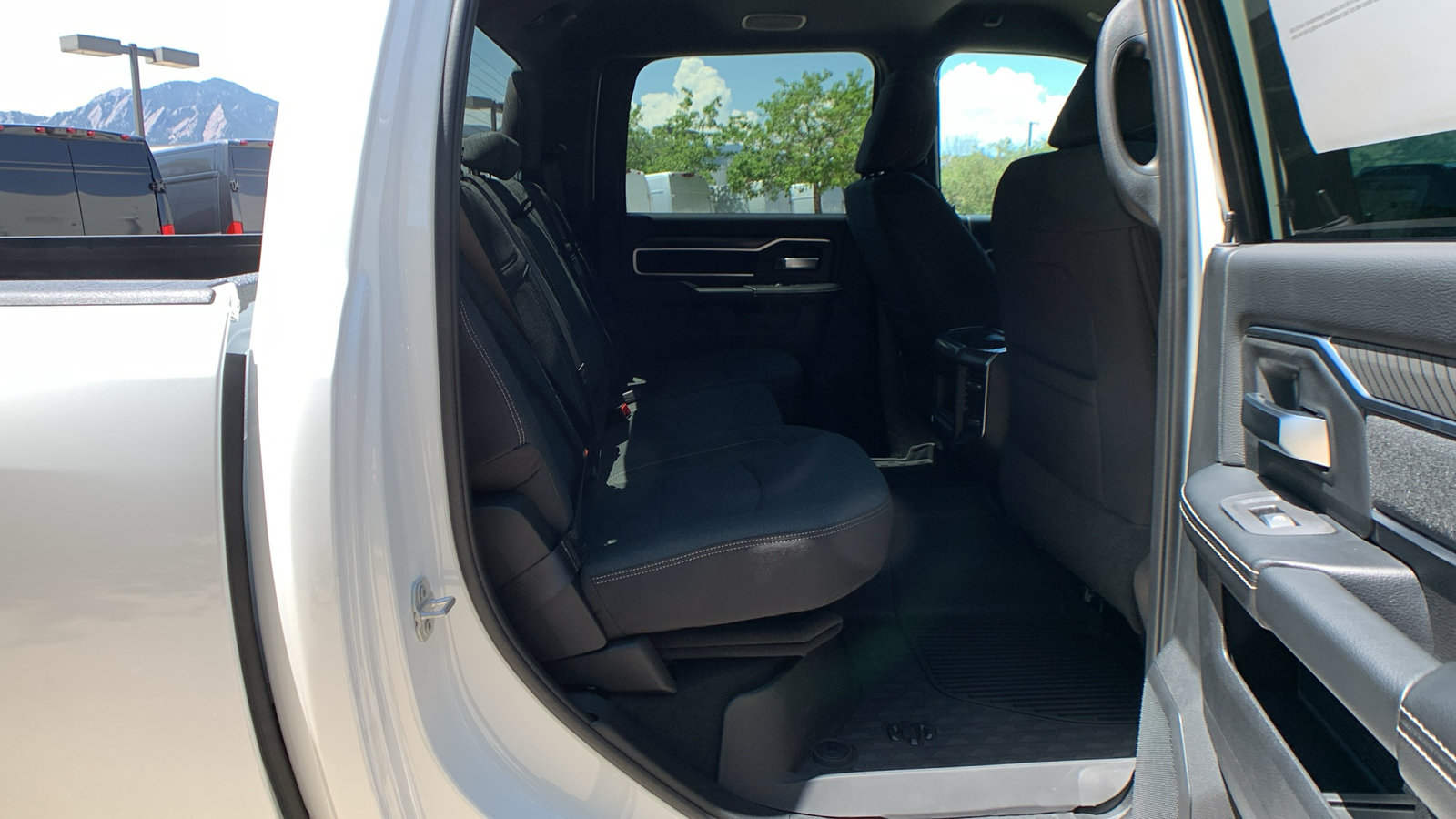 New 2026 RAM 2500 Big Horn AWD/4WD image 25