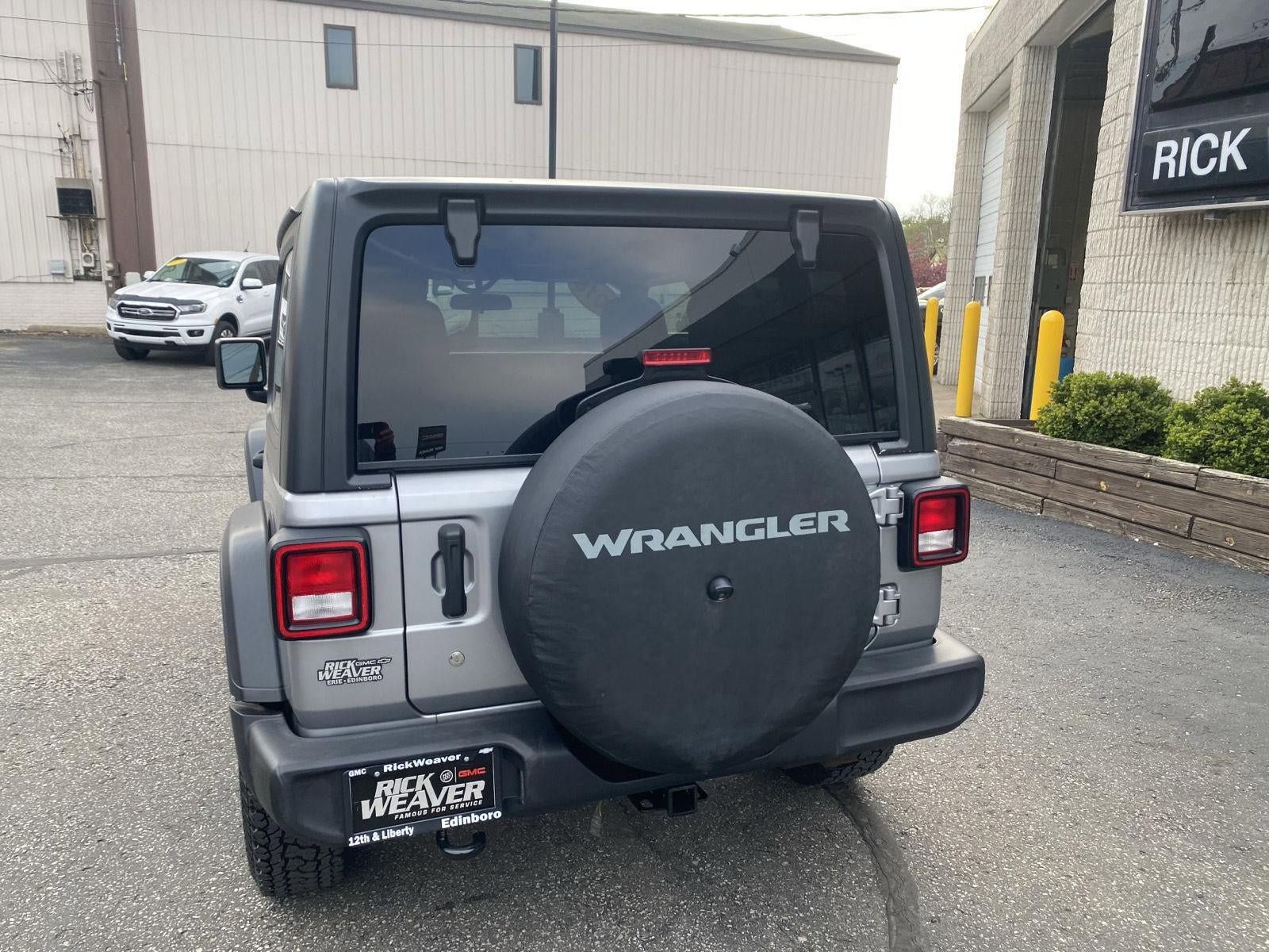 Used 2018 Jeep Wrangler Sport AWD/4WD image 7