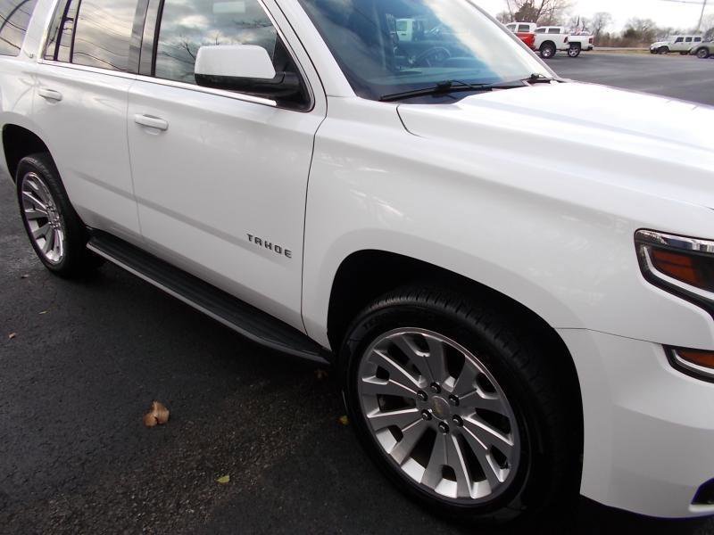 Used 2018 Chevrolet Tahoe LT w/ Luxury Package RWD image 11