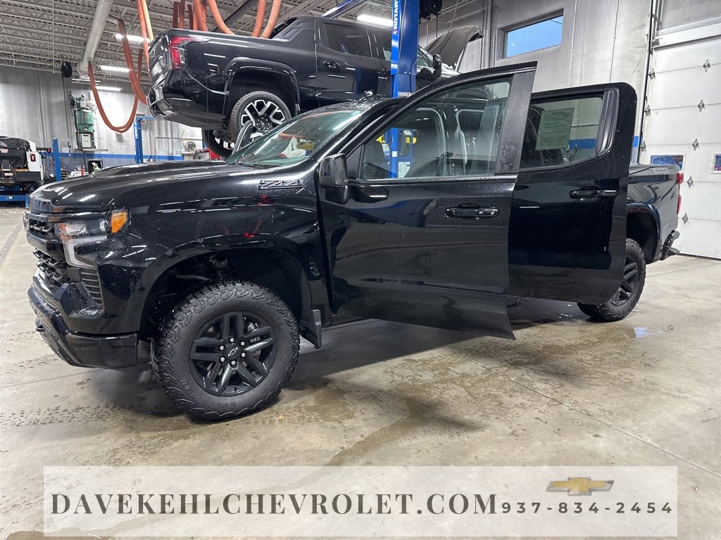 Used 2025 Chevrolet Silverado 1500 LT Trail Boss w/ LT Trail Boss Premium Package image 28