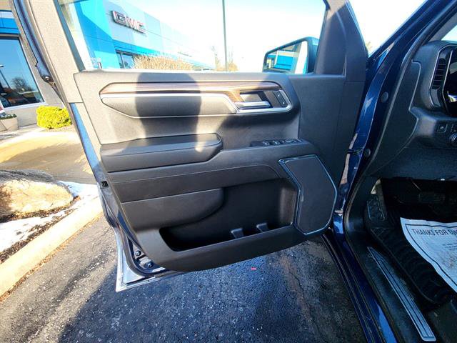 Used 2023 Chevrolet Silverado 1500 LT image 19