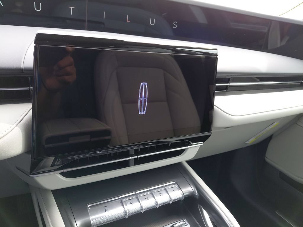 New 2026 Lincoln Nautilus Premier w/ Equipment Group 102A AWD/4WD image 36