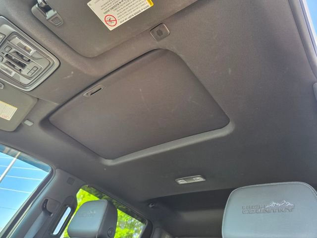 Used 2022 Chevrolet Silverado 2500 High Country w/ LPO, Dark Essentials Package image 10