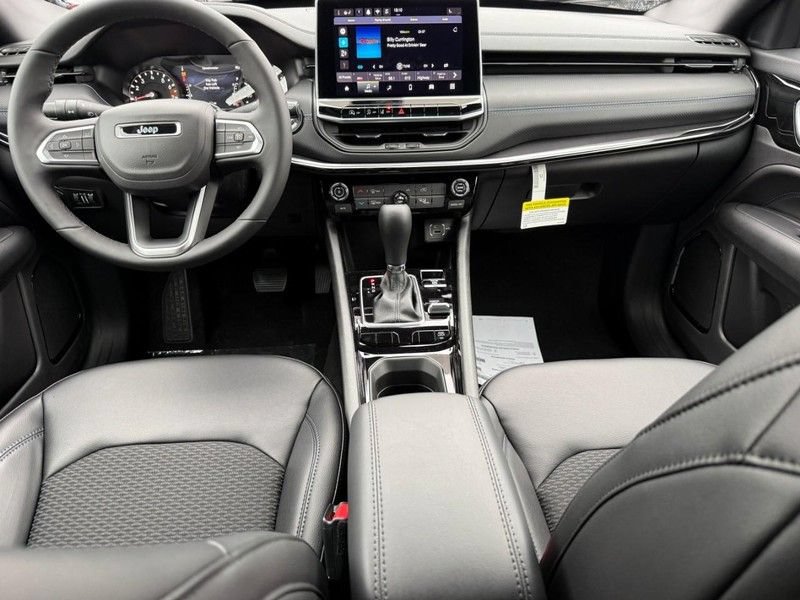 New 2026 Jeep Compass Latitude AWD/4WD image 7