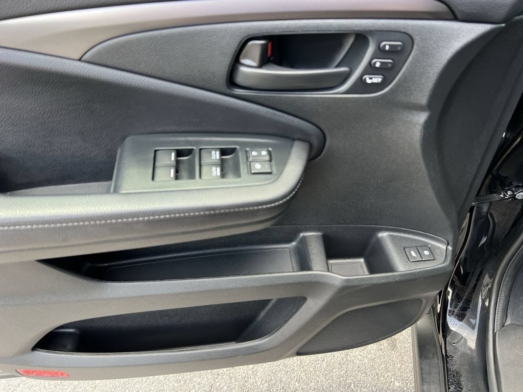 Used 2023 Honda Passport EX-L image 15