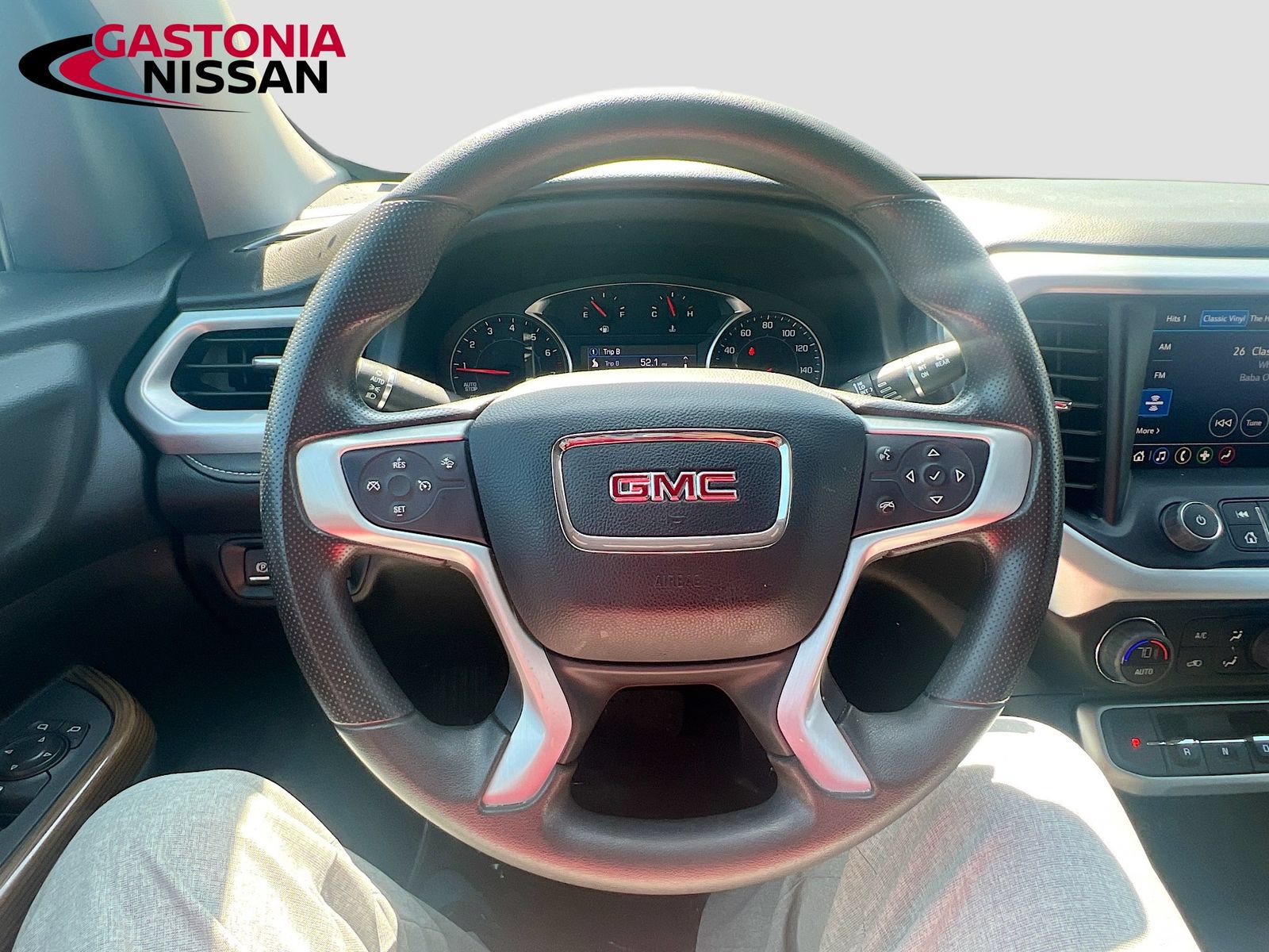 Used 2023 GMC Acadia SLE w/ Driver Convenience Package AWD/4WD image 14