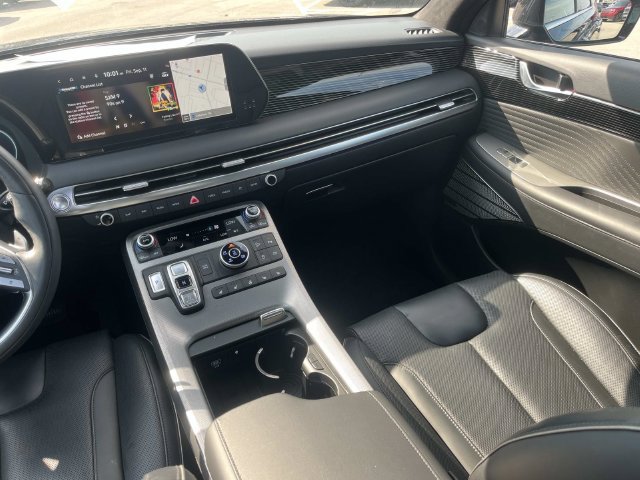 Certified 2025 Hyundai Palisade Calligraphy AWD/4WD image 15