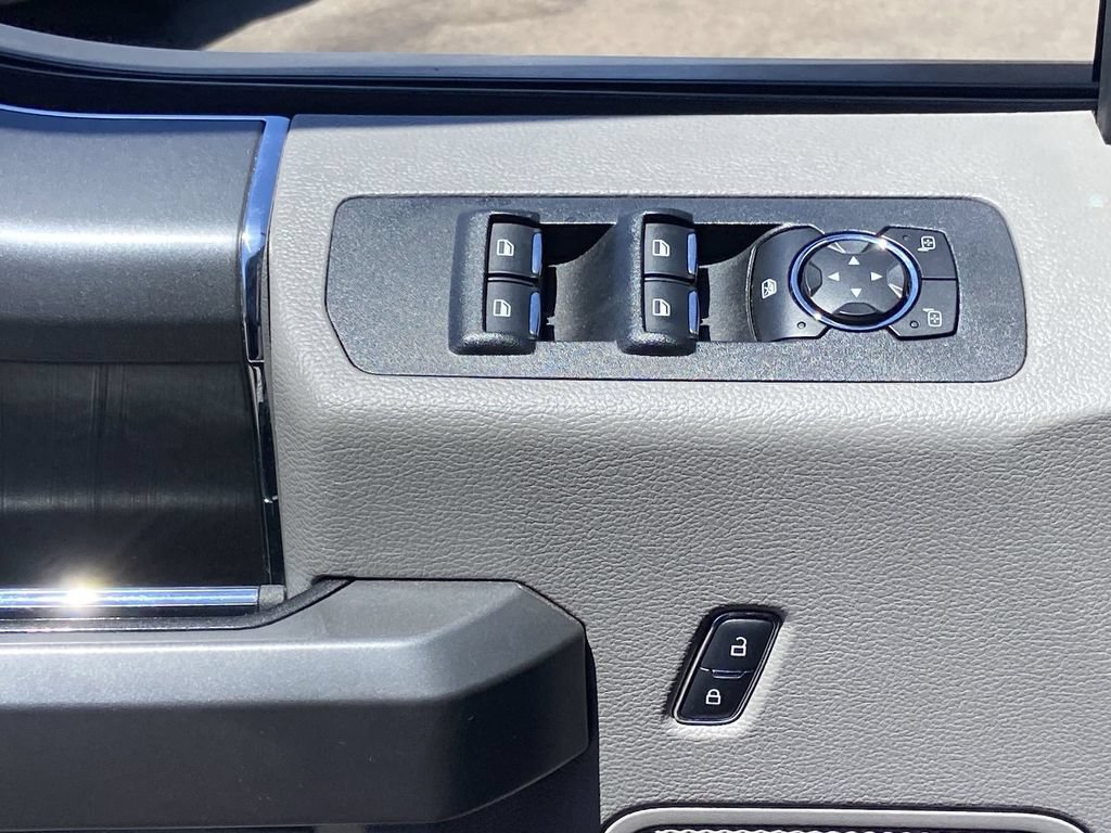 Used 2016 Ford F150 XLT w/ Equipment Group 302A Luxury AWD/4WD image 19