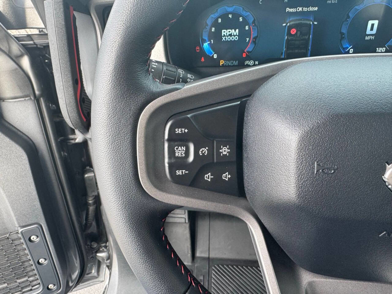 Used 2025 Ford Bronco Big Bend w/ Black Diamond Package image 18