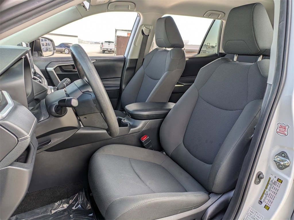 Used 2024 Toyota RAV4 LE image 23