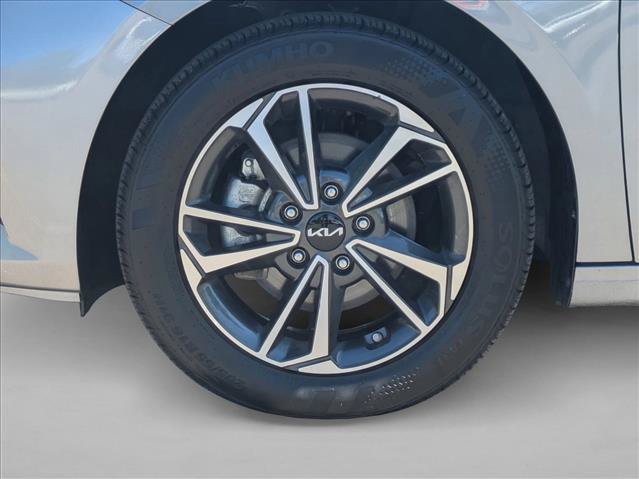 Used 2024 Kia Forte LXS w/ LXS Technology Package FWD image 22