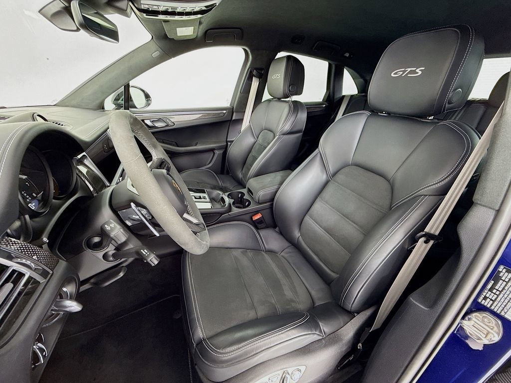 Certified 2024 Porsche Macan GTS image 5