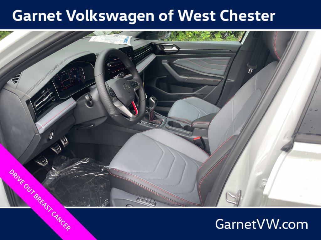 New 2026 Volkswagen Jetta GLI Autobahn FWD image 10
