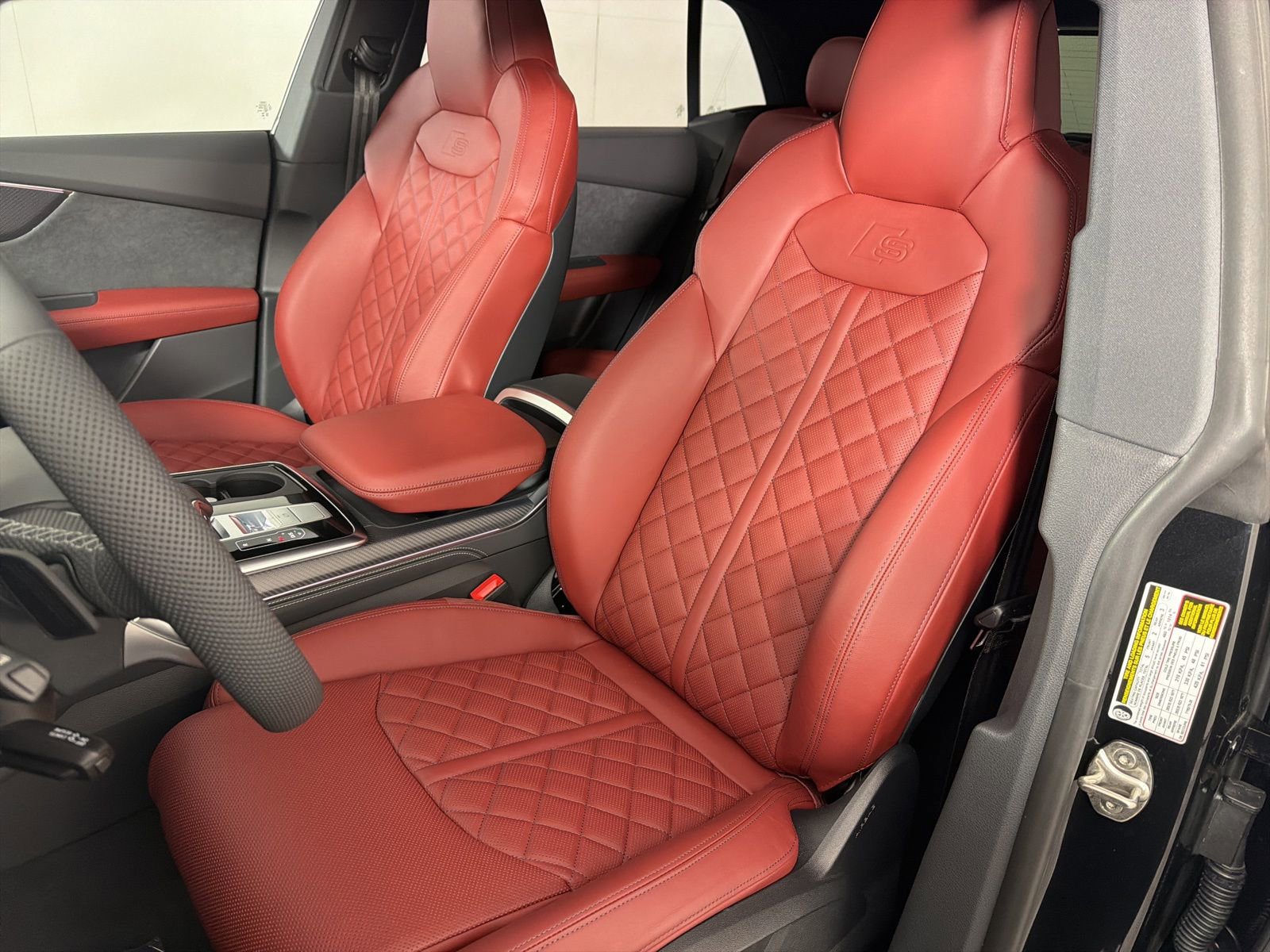 New 2026 Audi SQ8 Prestige image 11