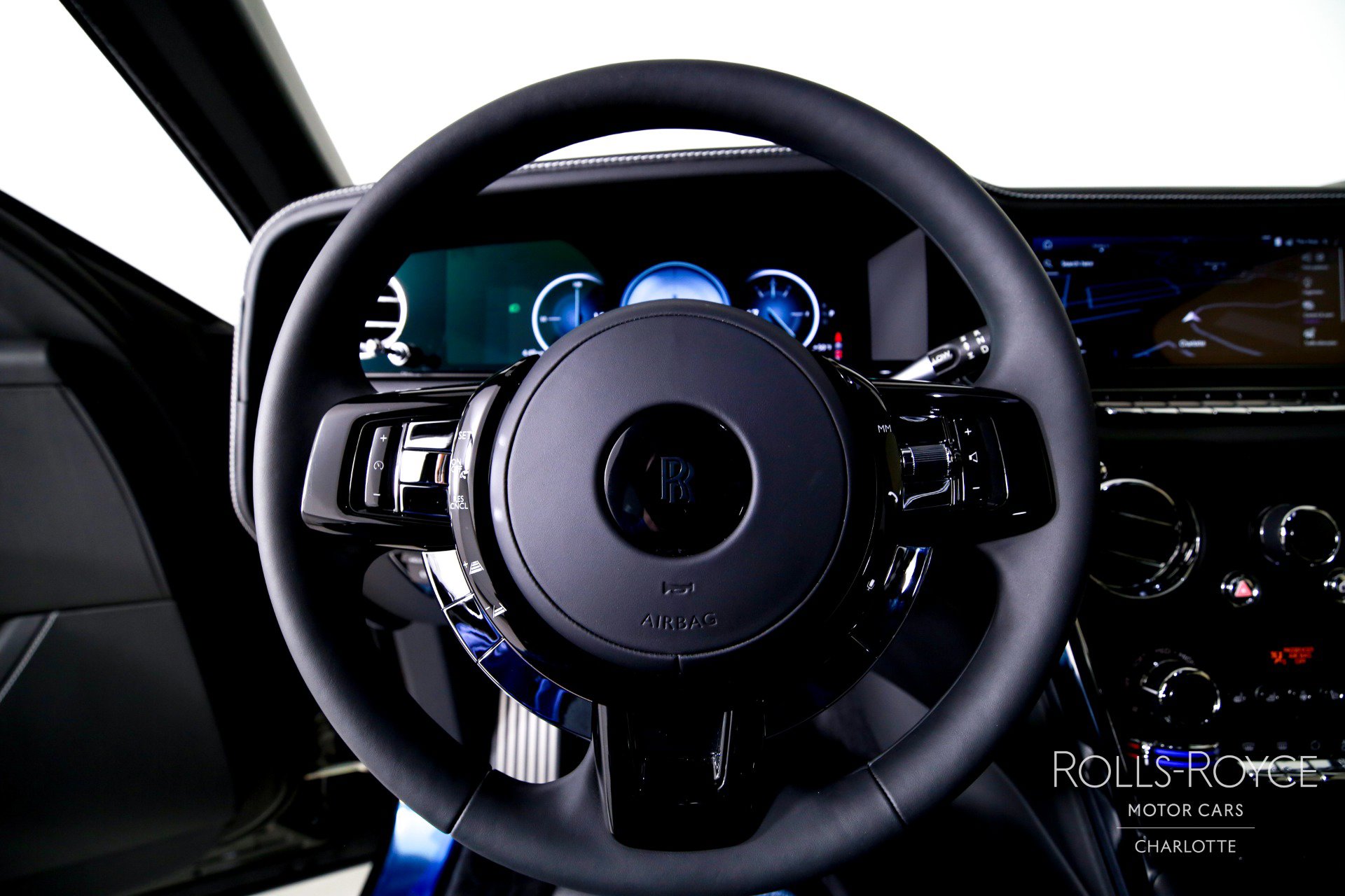 Used 2026 Rolls-Royce Cullinan image 13