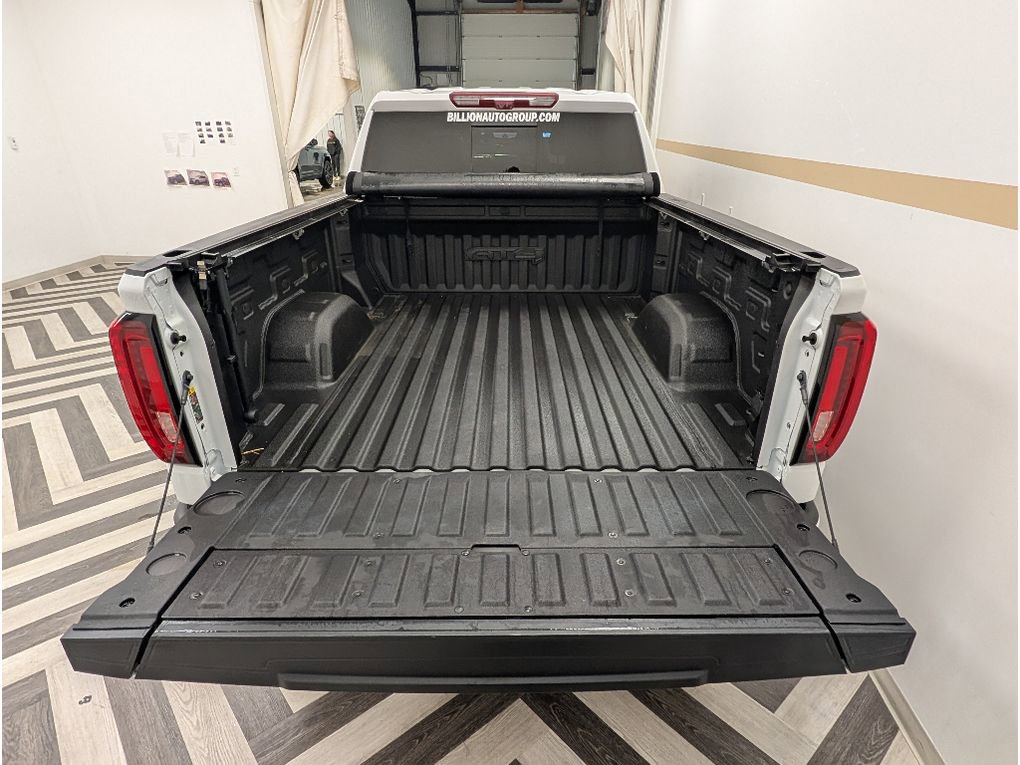 Used 2023 GMC Sierra 1500 AT4 w/ Technology Package AWD/4WD image 28