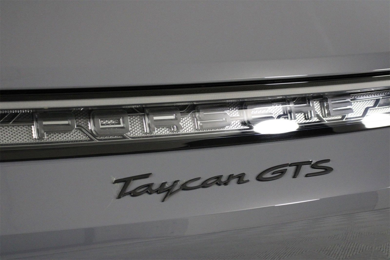 Used 2025 Porsche Taycan GTS image 22