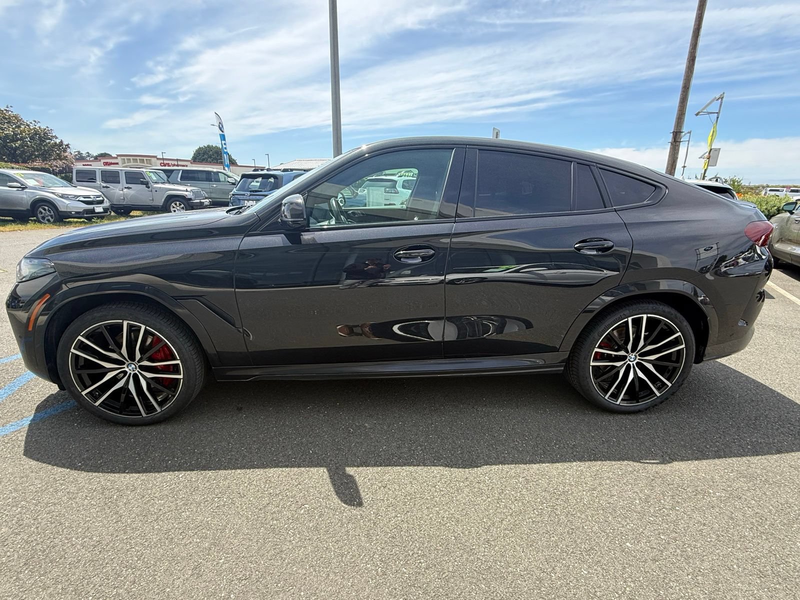 Certified 2024 BMW X6 xDrive40i w/ Premium Package AWD/4WD image 5