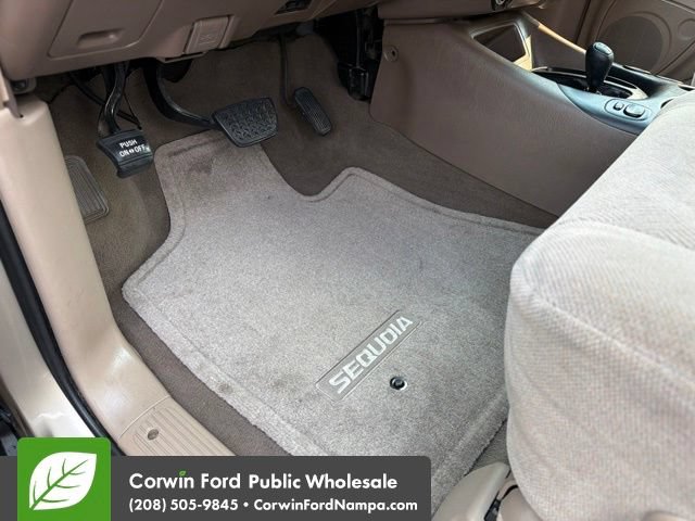 Used 2001 Toyota Sequoia SR5 AWD/4WD image 26