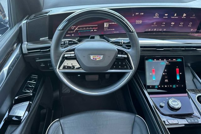 Certified 2025 Cadillac Escalade ESV Premium Luxury image 14