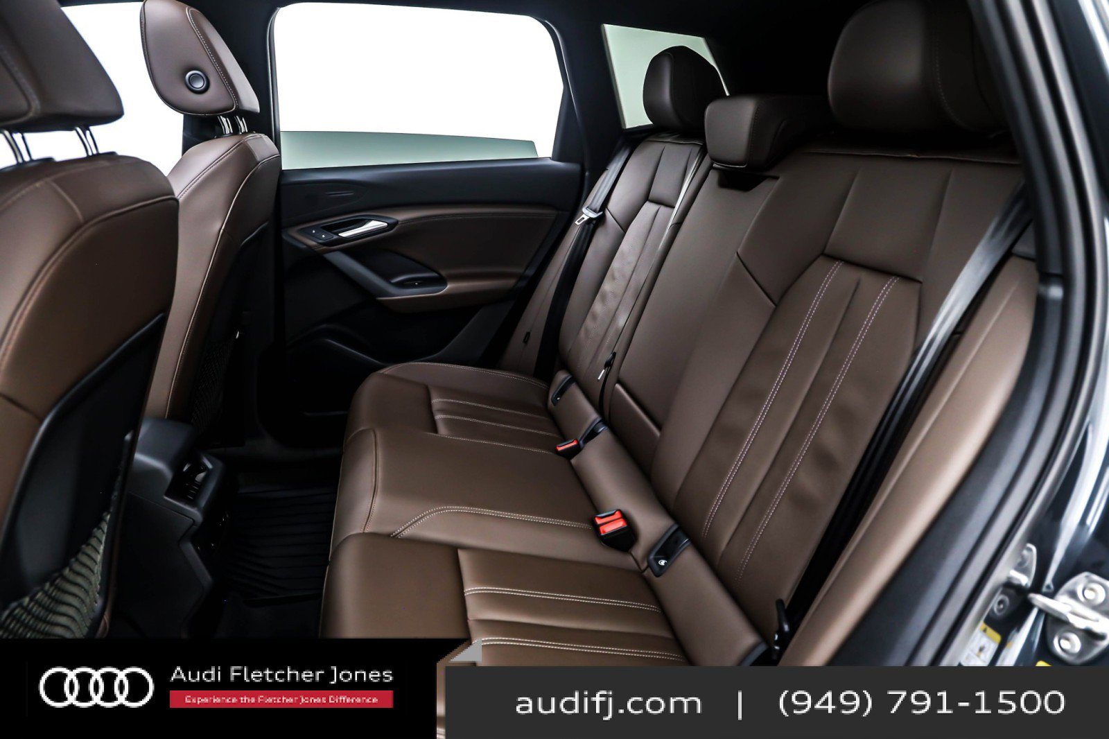 Used 2025 Audi Q6 e-tron Premium w/ Convenience Package image 8