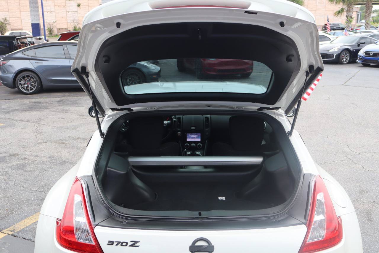 Used 2014 Nissan 370Z Coupe w/ Sport Package RWD image 34