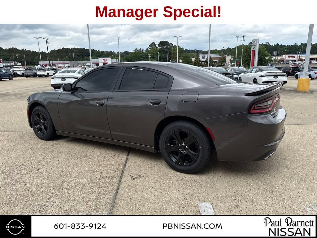 Used 2021 Dodge Charger SXT w/ Leather Interior Group RWD image 8