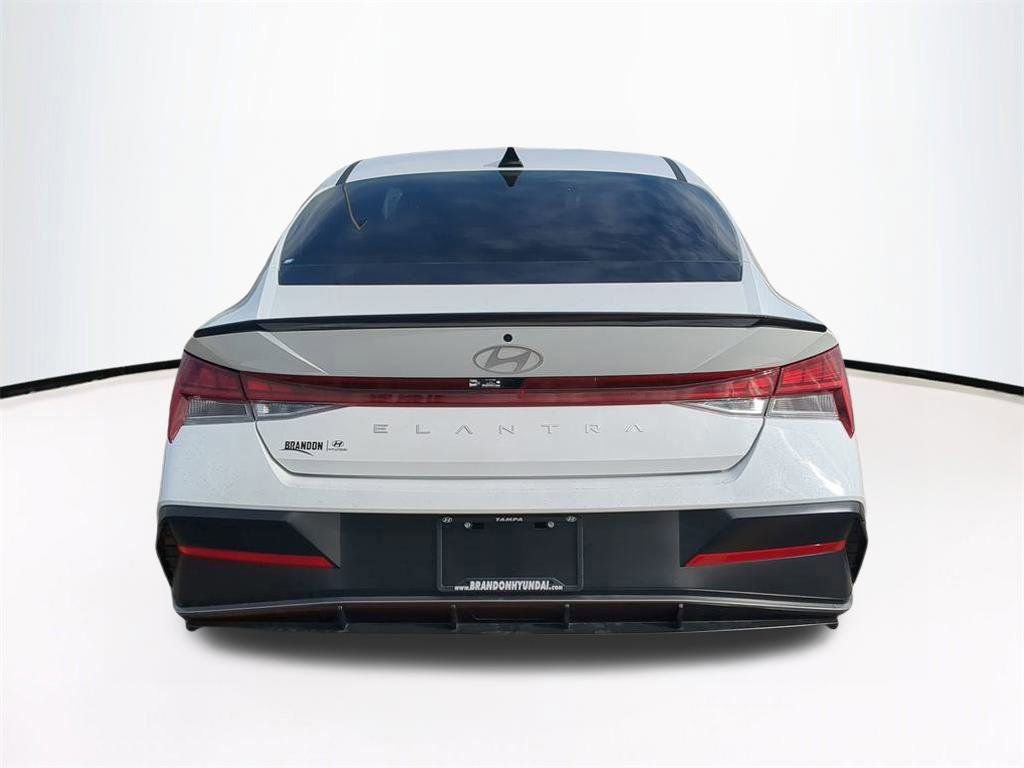 New 2026 Hyundai Elantra SEL Sport image 6