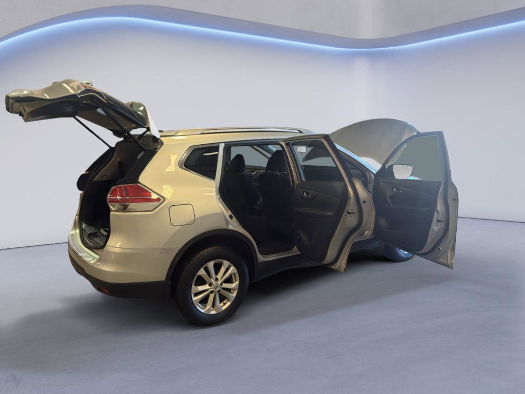 Used 2015 Nissan Rogue SV w/ SV Premium Package image 12