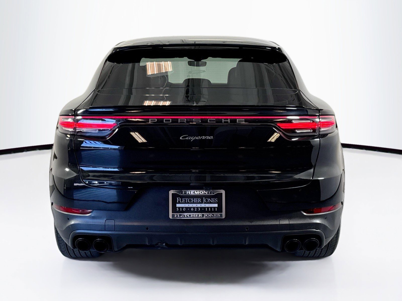 Used 2023 Porsche Cayenne Platinum Edition image 10
