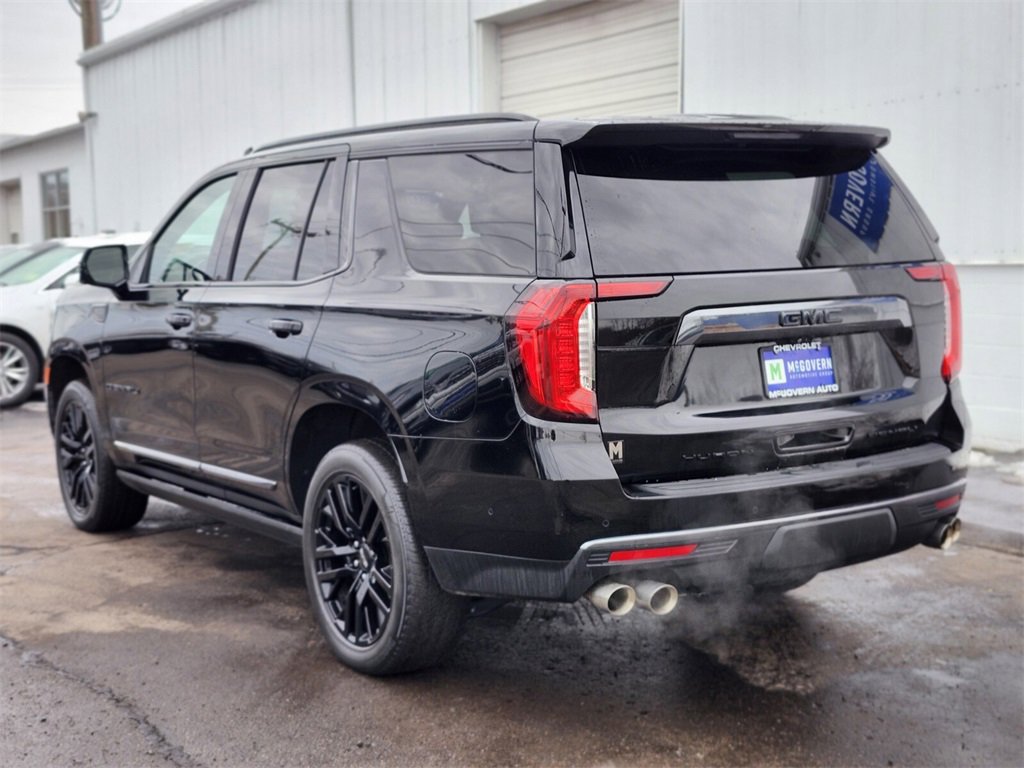 Used 2023 GMC Yukon Denali Ultimate image 3