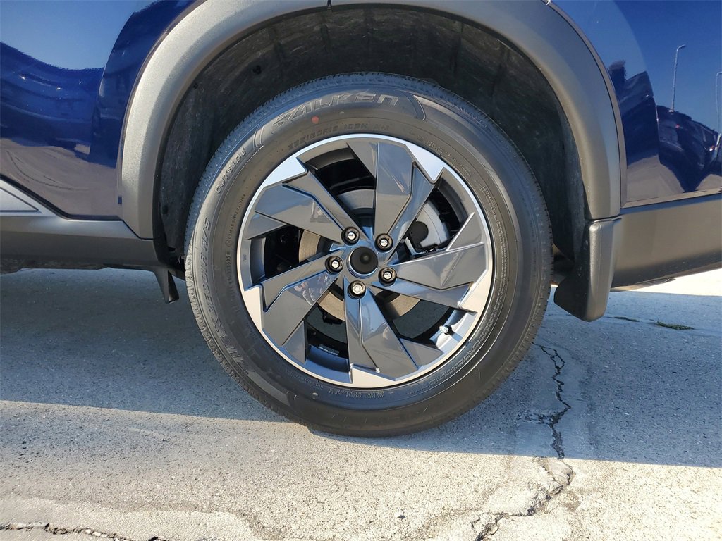 New 2026 Nissan Rogue SV w/ SV Premium Package image 5