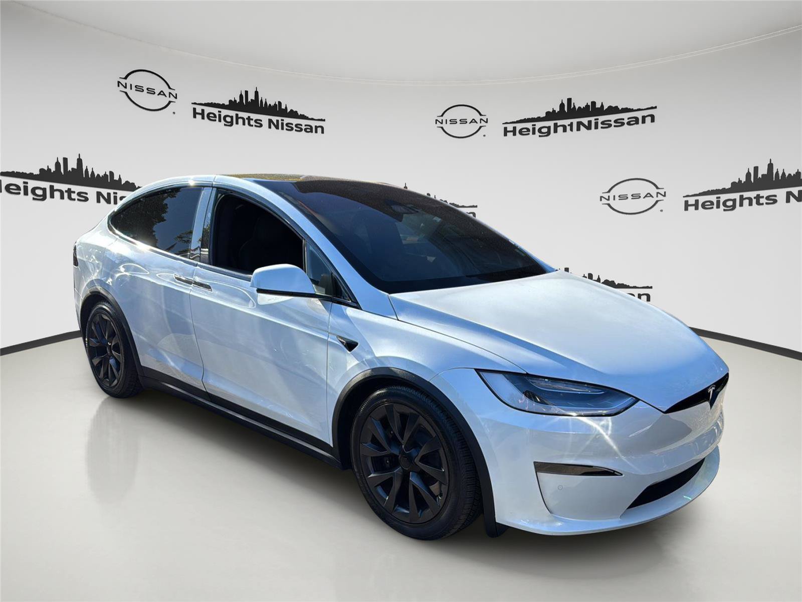 Used 2023 Tesla Model X Plaid AWD/4WD image 4