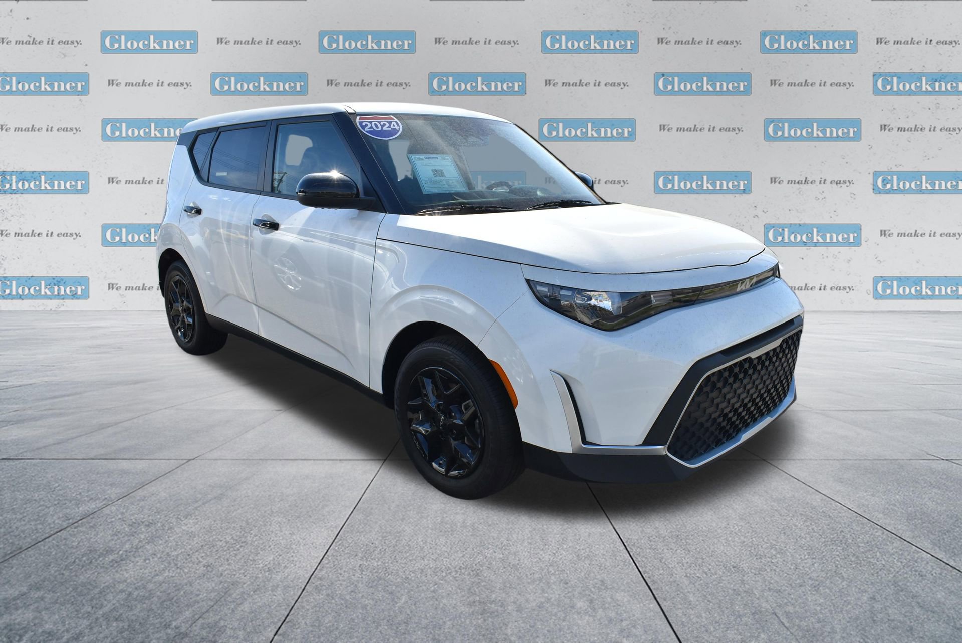 Used 2024 Kia Soul LX w/ Option Group 015 FWD image 3