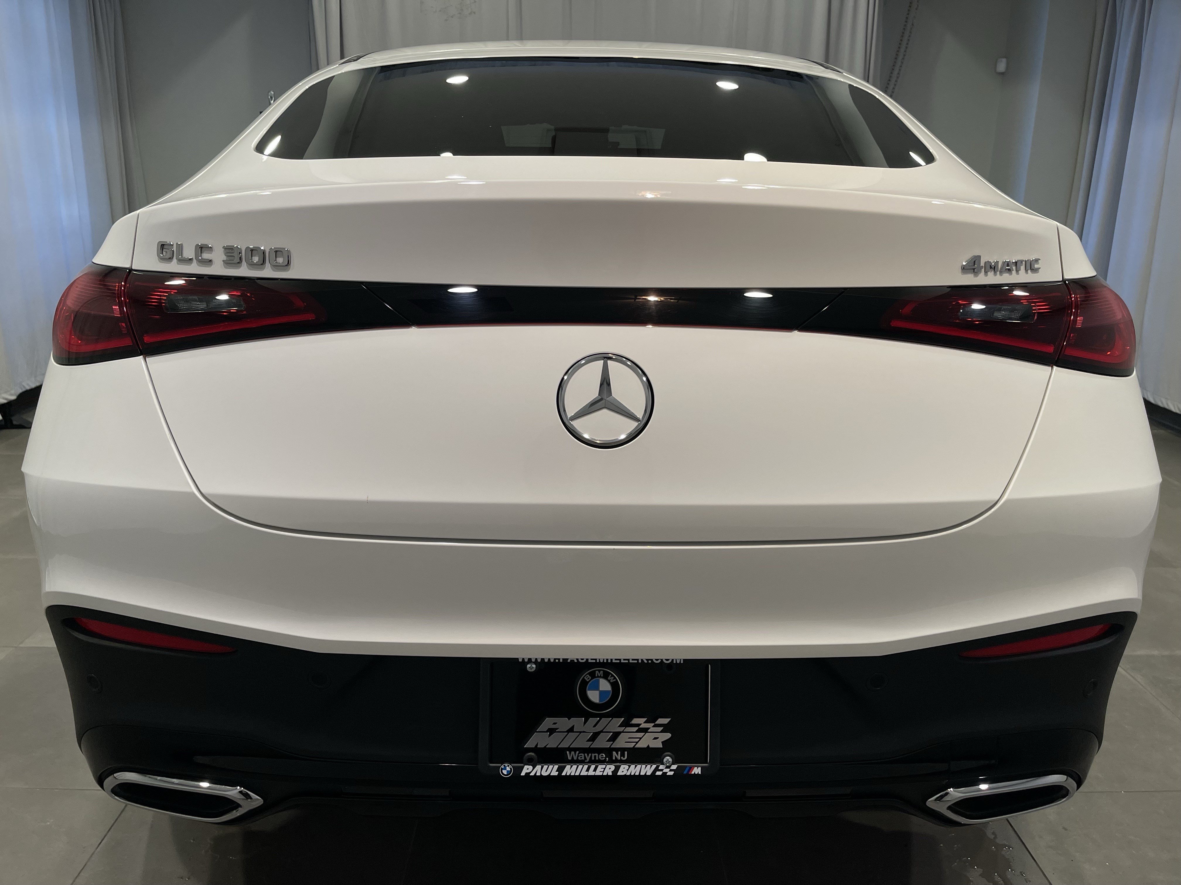 Used 2024 Mercedes-Benz GLC 300 4MATIC image 5