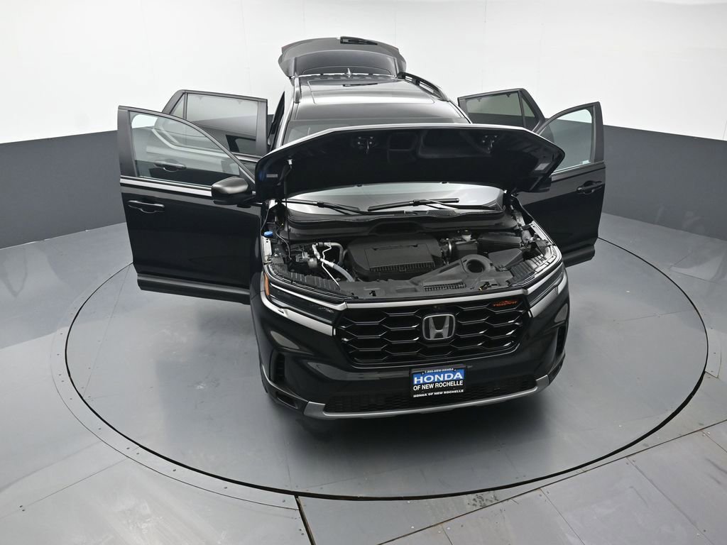 Certified 2023 Honda Pilot TrailSport image 55