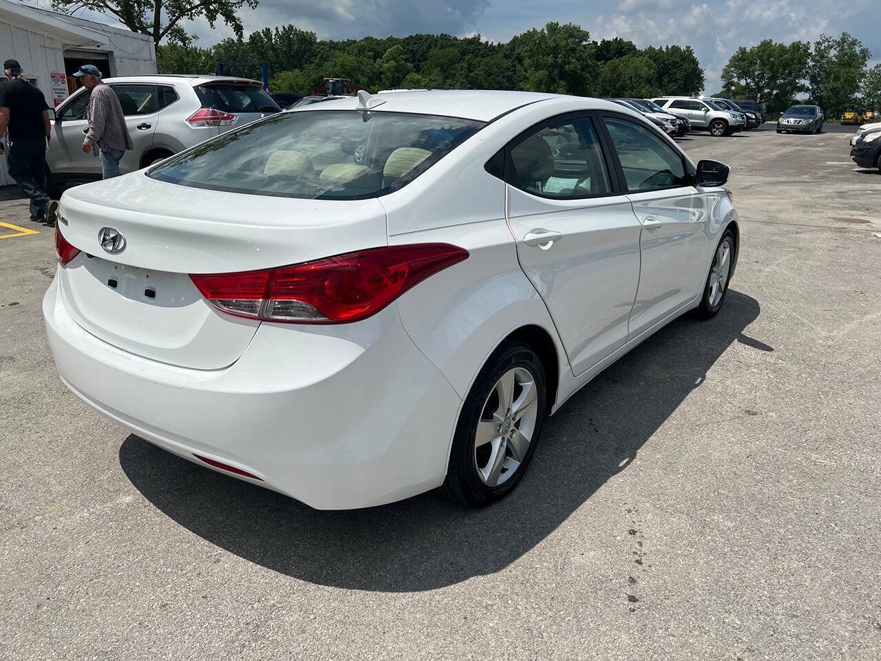 Used 2012 Hyundai Elantra GLS w/ Preferred Pkg 3 FWD image 14