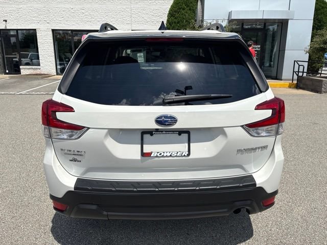 Used 2024 Subaru Forester Premium AWD/4WD image 4