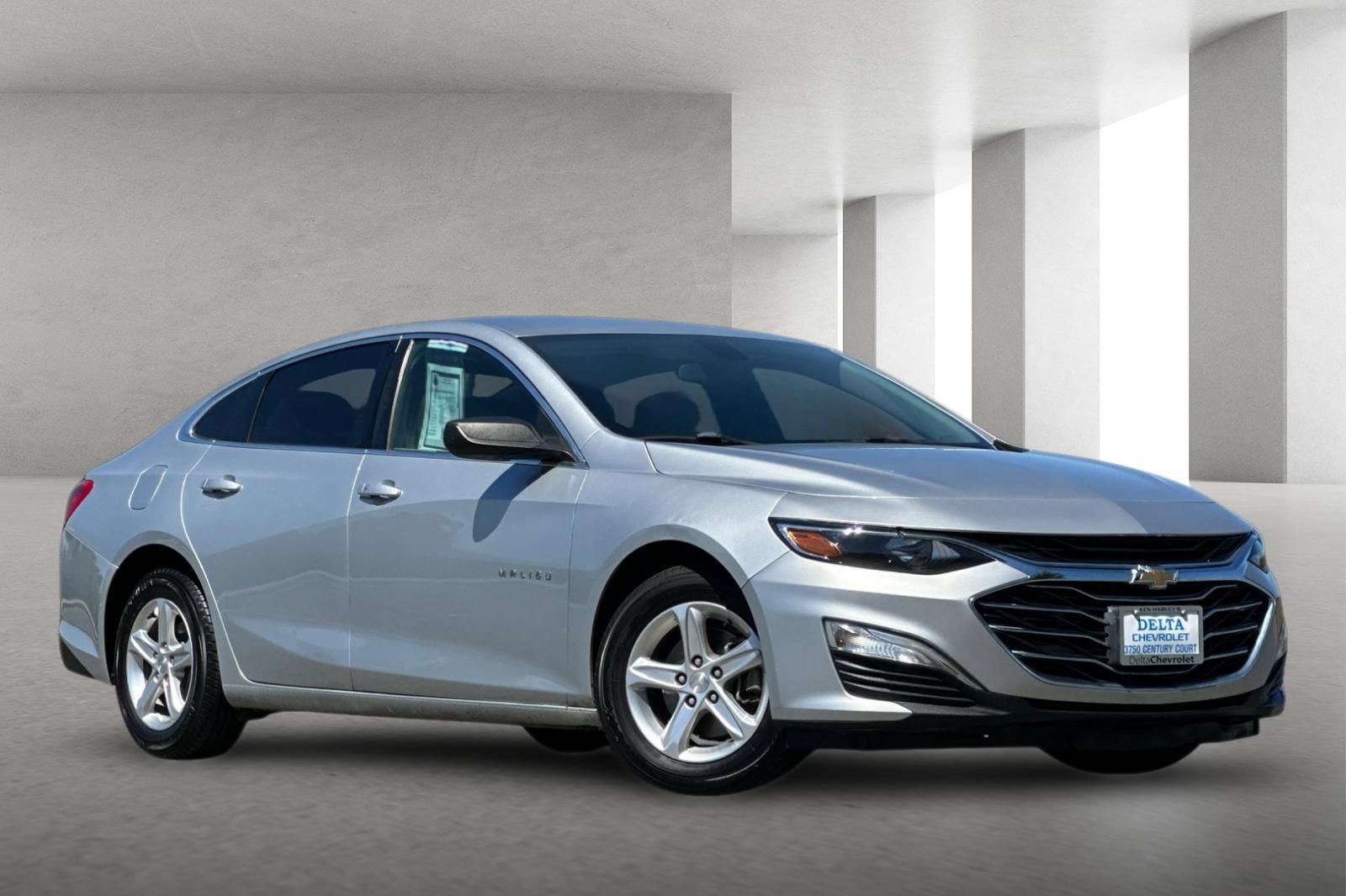 Used 2019 Chevrolet Malibu LS FWD image 1